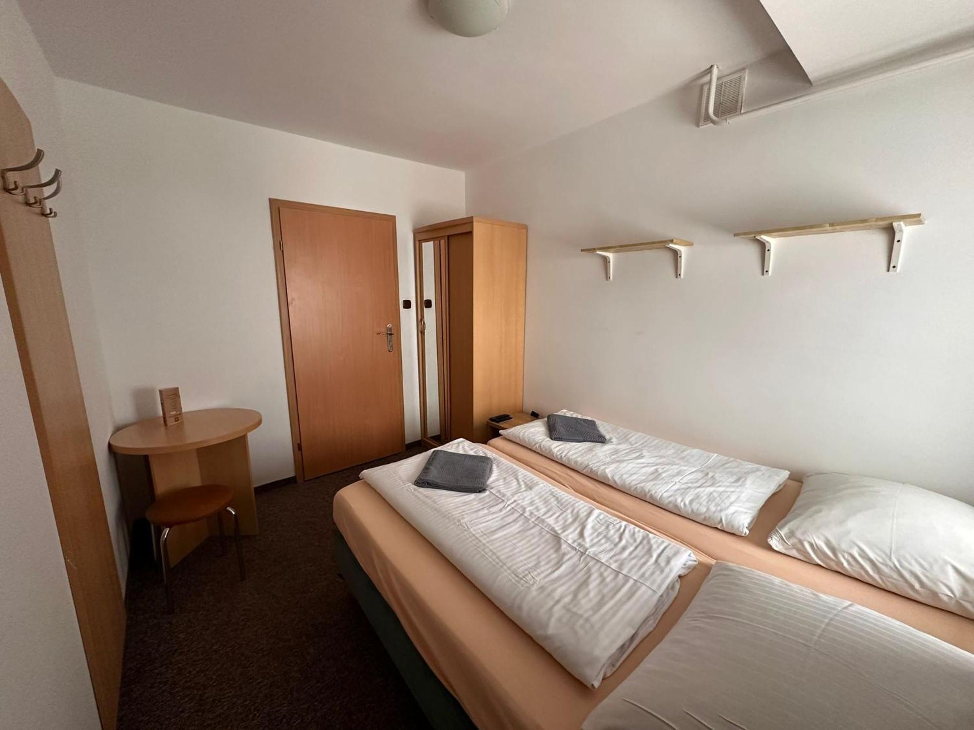 Hotel Straszny Dwór Duszniki Zdrój Habitación foto