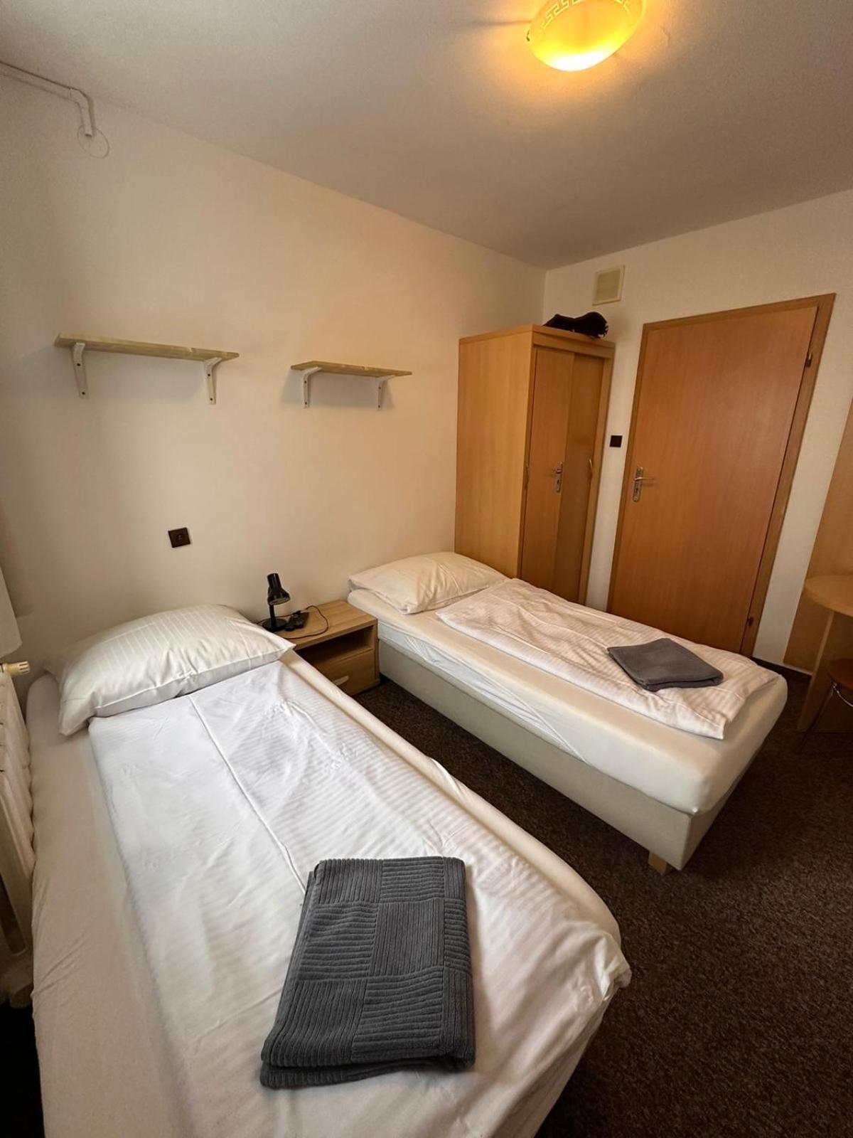 Hotel Straszny Dwór Duszniki Zdrój Habitación foto