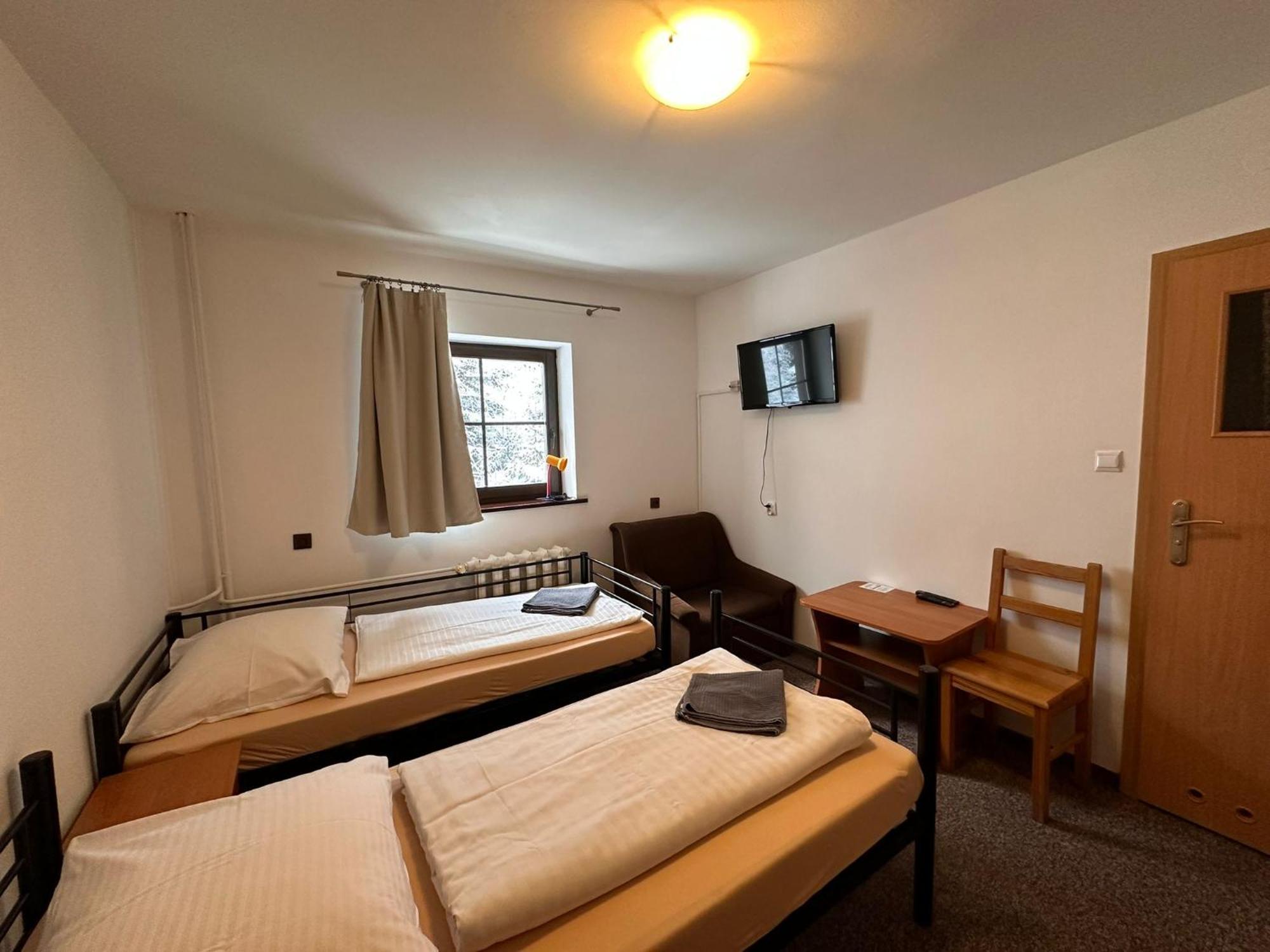 Hotel Straszny Dwór Duszniki Zdrój Habitación foto